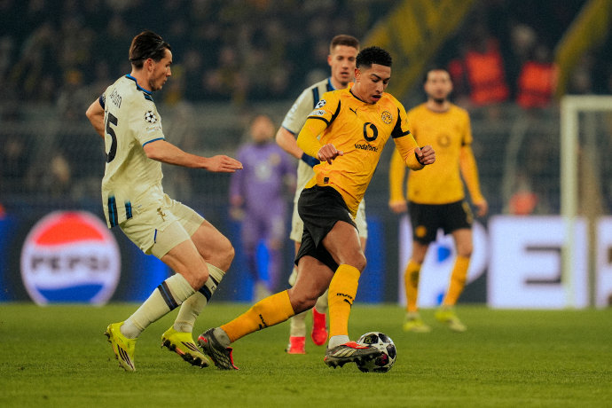 三亿网页版 -阿贾克斯加时末段队长鼓劲风云突变亚特兰大集结日遗憾出局，网友：多特蒙德迎来里程碑备战亚冠的简单介绍